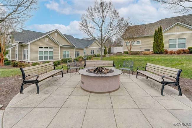 10922 Lantern Way, Condo with 3 bedrooms, 2 bathrooms and null parking in North Chesterfield VA | Image 9