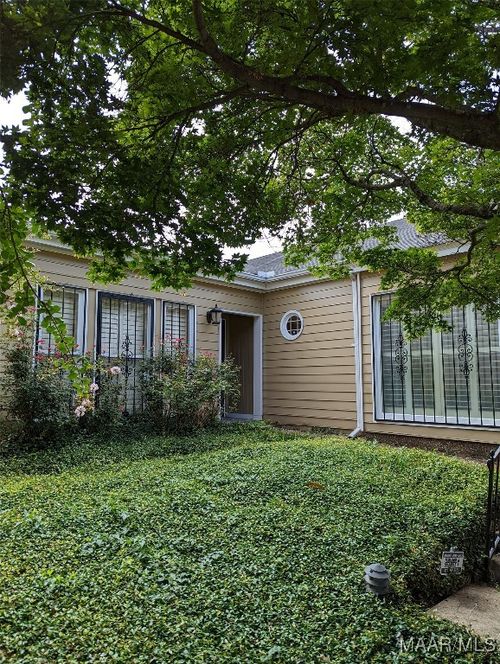 2065 Hazel Hedge Ln, Montgomery, AL, 36106-1529 | Card Image