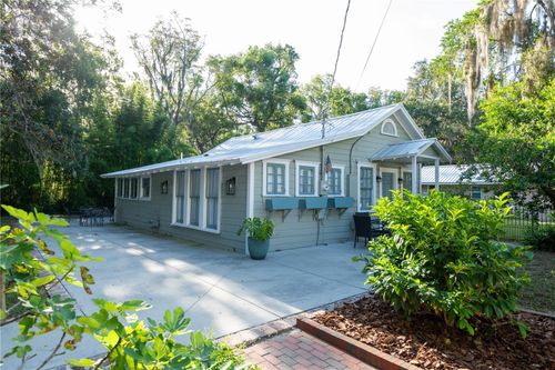 111 7th St, GAINESVILLE, FL, 32601-5514 | Card Image