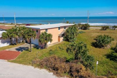 2030 Ocean Shore Boulevard, House other with 3 bedrooms, 2 bathrooms and null parking in Ormond Beach FL | Image 2