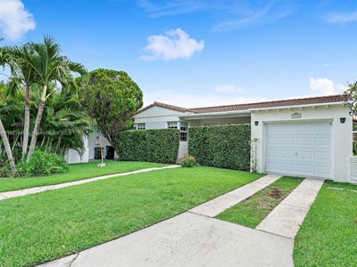 9040 Dickens Ave, House other with 3 bedrooms, 2 bathrooms and null parking in Surfside FL | Image 2