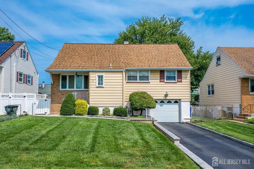 51 Federal St, Metuchen, NJ, 08840-2851 | Card Image