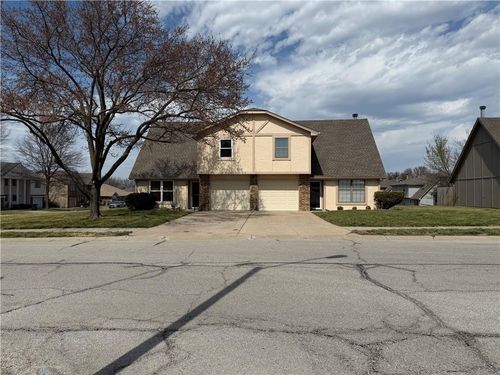 3605 Sw Jackson St, Blue Springs, MO, 64015-7438 | Card Image