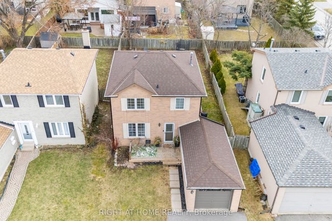 619 Beckworth Sq, House other with 3 bedrooms, 2 bathrooms and 4 parking in Pickering ON | Image 28