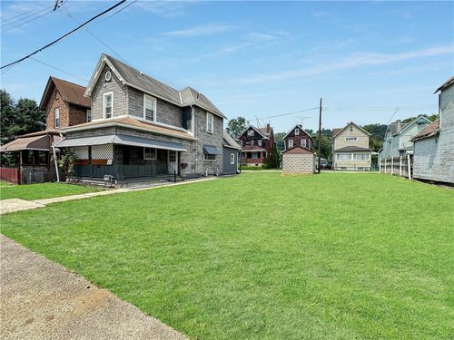 418 Arctic St, Mckeesport, PA, 15132-3704 | Card Image