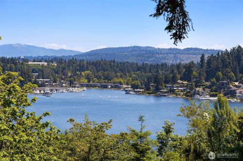 602 Upland Rd, Medina, WA, 98039-5318 | Card Image
