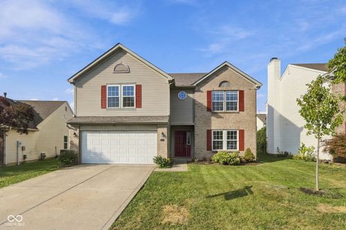 6538 Abby Ln, Zionsville, IN, 46077-9141 | Card Image