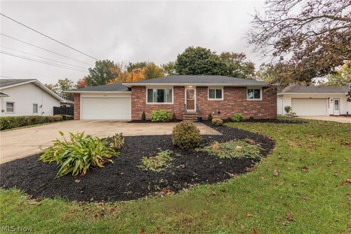1657 S Carpenter Rd, Brunswick, OH, 44212-3826 | Card Image
