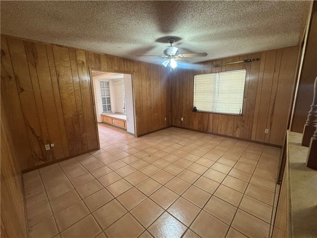 303 E Soyars Ave, House other with 3 bedrooms, 2 bathrooms and 4 parking in Orange Grove TX | Image 12