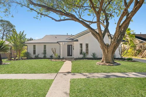 7631 Westwind Ln, Houston, TX, 77071-1421 | Card Image