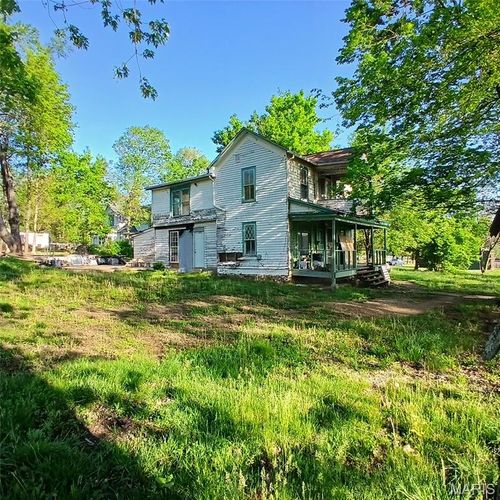 585 County Road 32, Middle Brook, MO, 63656-7666 | Card Image