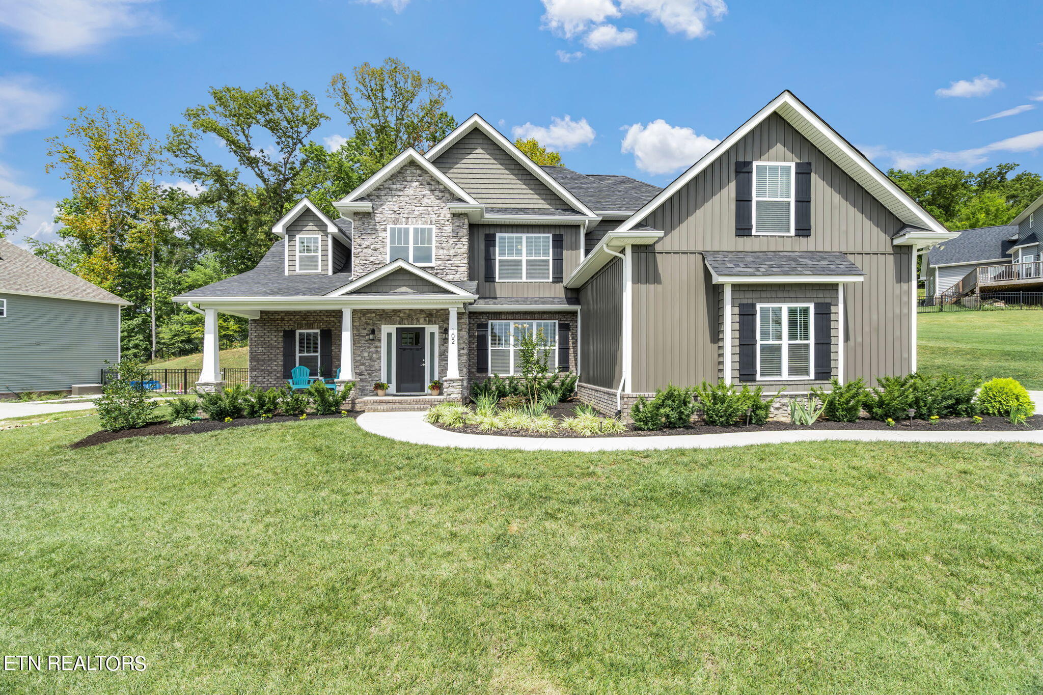 Mistletoeberry Rd, Oak Ridge, TN 37830