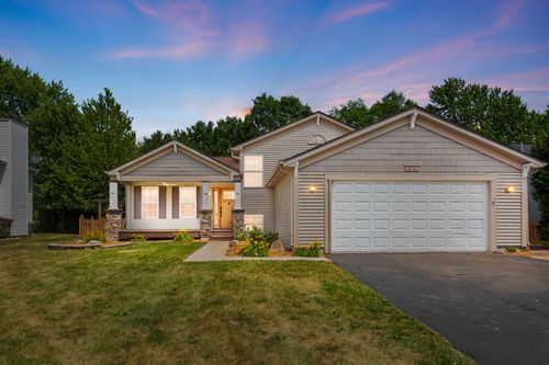 729 Creek Bend Ln, Antioch, IL, 60002-1145 | Card Image