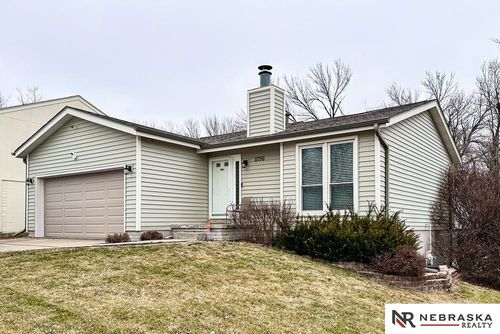 11756 Hartman Ave, Omaha, NE, 68164-1440 | Card Image