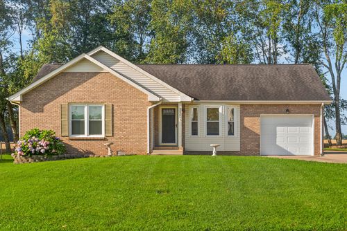 3230 S Senseney Cir, Clarksville, TN, 37042-4652 | Card Image