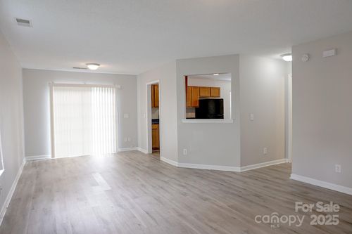 534 S Maney Ct, Hopkins, SC, 29061-8222 | Card Image