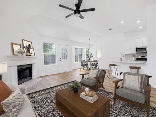 810 Honeysuckle Dr, Leander, TX, 78641-8733 | Card Image