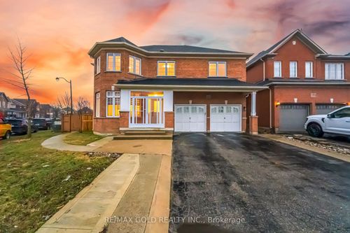 29 Laurentide Cres, Brampton, ON, L6P1Y3 | Card Image
