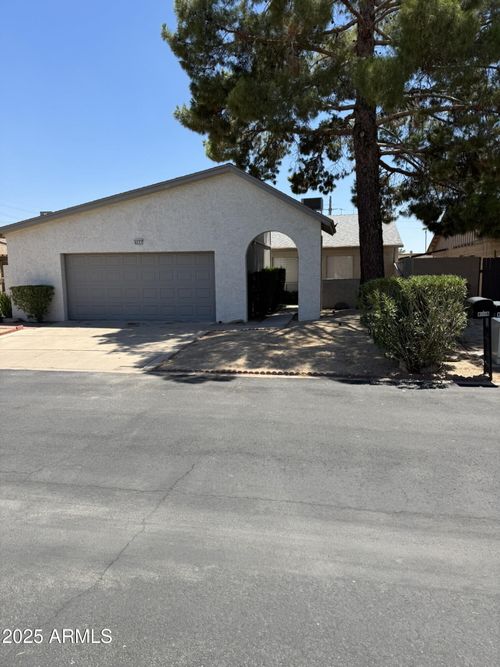 4005 W Harmont Dr, Phoenix, AZ, 85051-5723 | Card Image