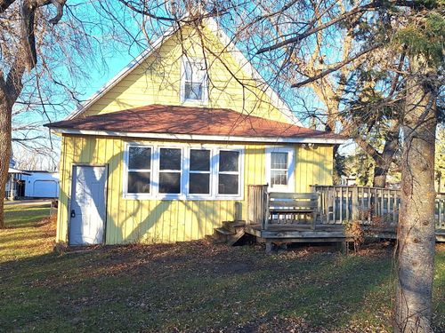 437 Nelson St E, Erie, ND, 58029-4017 | Card Image