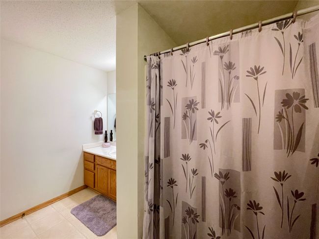 UNIT-1 - 5480 Longview Ct, Condo with 3 bedrooms, 3 bathrooms and null parking in Johnston IA | Image 16