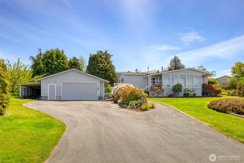 261 Dennis Blvd, Port Townsend, WA, 98368-9411 | Card Image