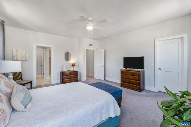 B - 802 Wesley Ln, Condo with 3 bedrooms, 3 bathrooms and null parking in CHARLOTTESVILLE VA | Image 25