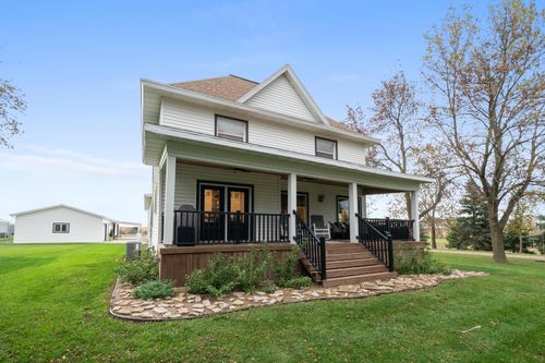 16766 456th Ave, Watertown, SD, 57201-7364 | Card Image