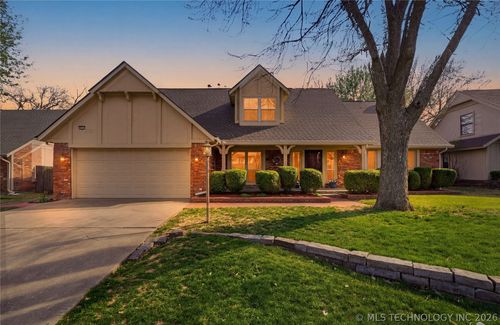 6212 78th St, Tulsa, OK, 74136-8552 | Card Image