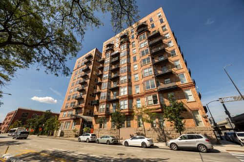 242-500 Clinton St, Chicago, IL, 60607-0004 | Card Image