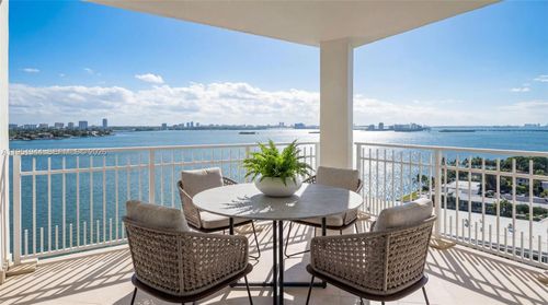apt-1704-4000 Towerside Ter, Miami, FL, 33138-2240 | Card Image