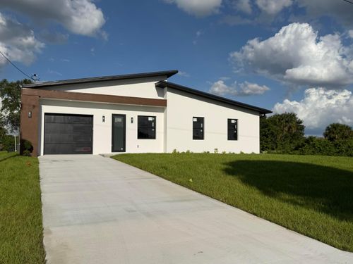 515 Kingsbury Ln, Lehigh Acres, FL, 33974-4756 | Card Image
