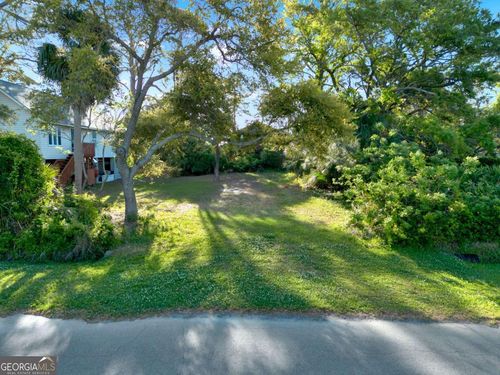 502 Miller Ave, Tybee Island, GA, 31328-9661 | Card Image