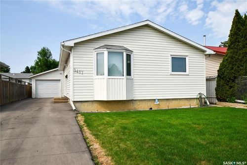 3417 Diefenbaker Dr, Saskatoon, SK, S7L4V7 | Card Image