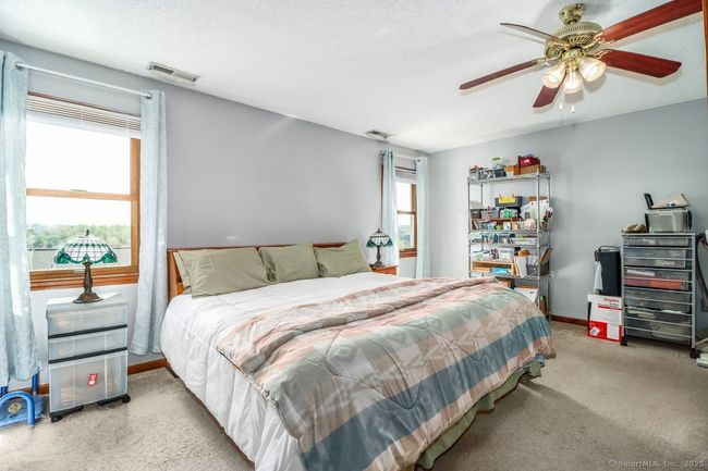UNIT-18-3 - 55 Mill Plain Rd, Condo with 2 bedrooms, 2 bathrooms and 1 parking in Danbury CT | Image 9