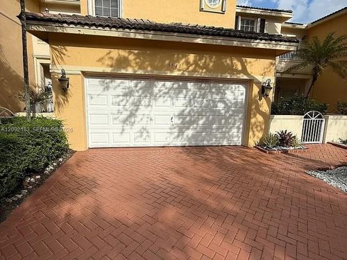 --5543 Nw 112th Pl, Doral, FL, 33178 | Card Image