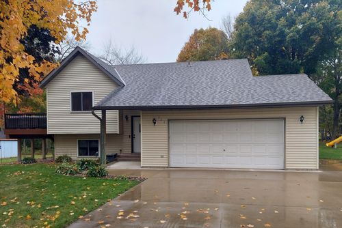 111 4th Ave Se, Saint Stephen, MN, 56375-9617 | Card Image