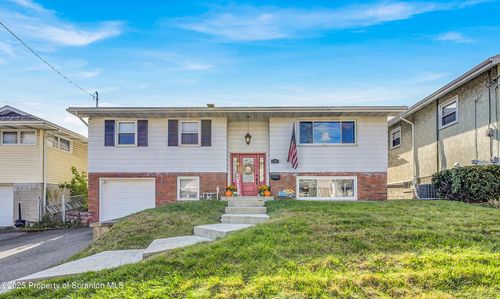 1431 Dorothy St, Scranton, PA, 18504-1103 | Card Image