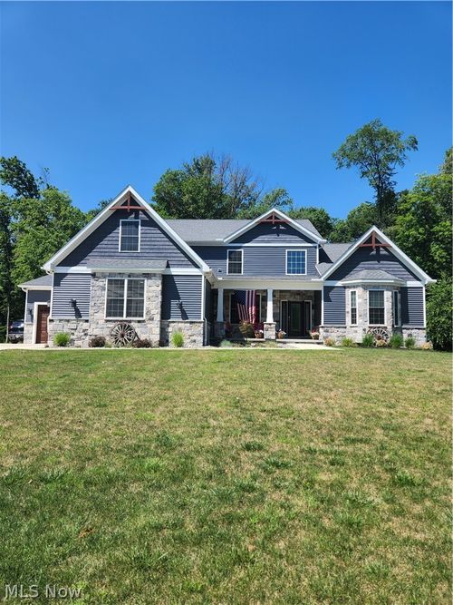 4534 Glen Eagle Dr, Brecksville, OH, 44141-2934 | Card Image