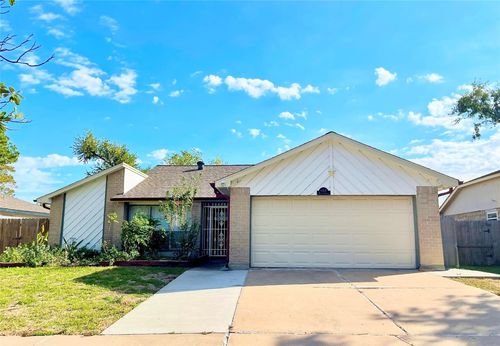 4718 Misty Shadows Dr, Houston, TX, 77041-8741 | Card Image