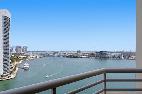 2010-888 Brickell Key Dr, Miami, FL, 33131-2600 | Card Image