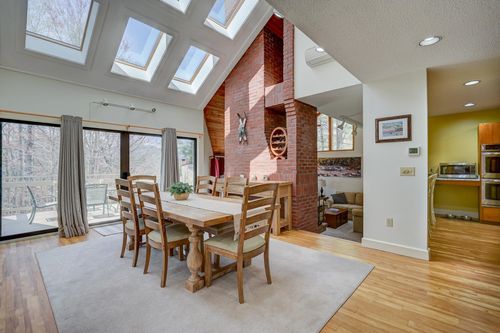 8-#8 Cranmore Wood Ln, North Conway, NH, 03860 | Card Image