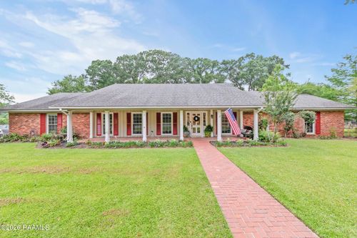 1011 Martinez Dr, Opelousas, LA, 70570-8211 | Card Image