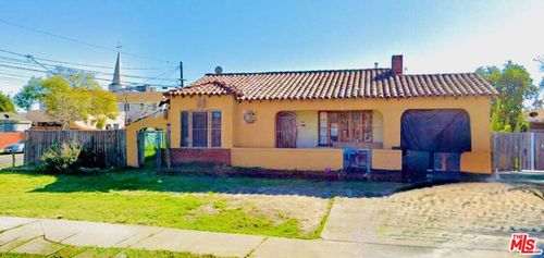 1718 E 113th St, LOS ANGELES, CA, 90059-1922 | Card Image