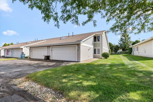 1-310 Hartford Square, Hartford, WI, 53027 | Card Image