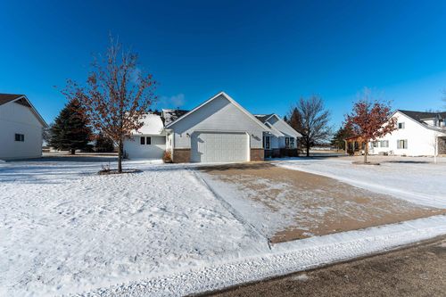 4 Riverside Road, Morris, MN, 56267 | Card Image