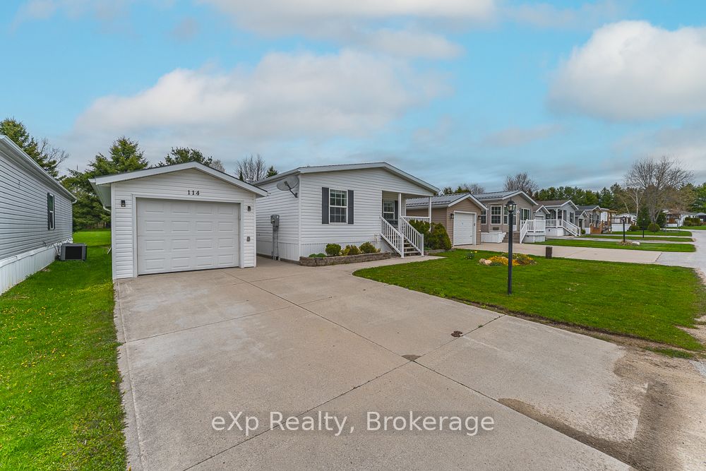Residential in Georgian Bluffs 4