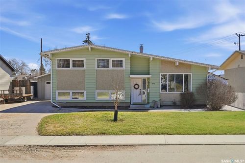 148 Maclean Cres, Saskatoon, SK, S7J2R7 | Card Image
