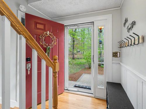 29 Old Sawmill Rd, Bedford, NH, 03110-6225 | Card Image