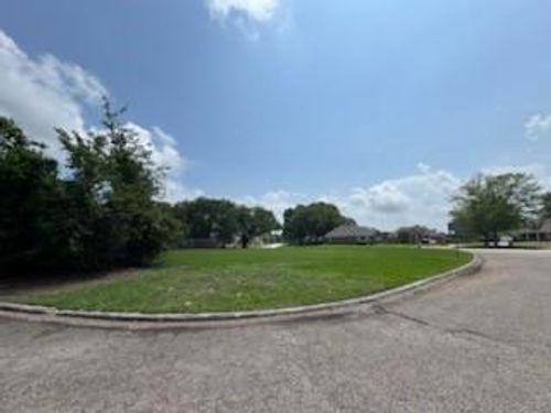 7288 Lakeshore Cir, Willis, TX, 77318 | Card Image